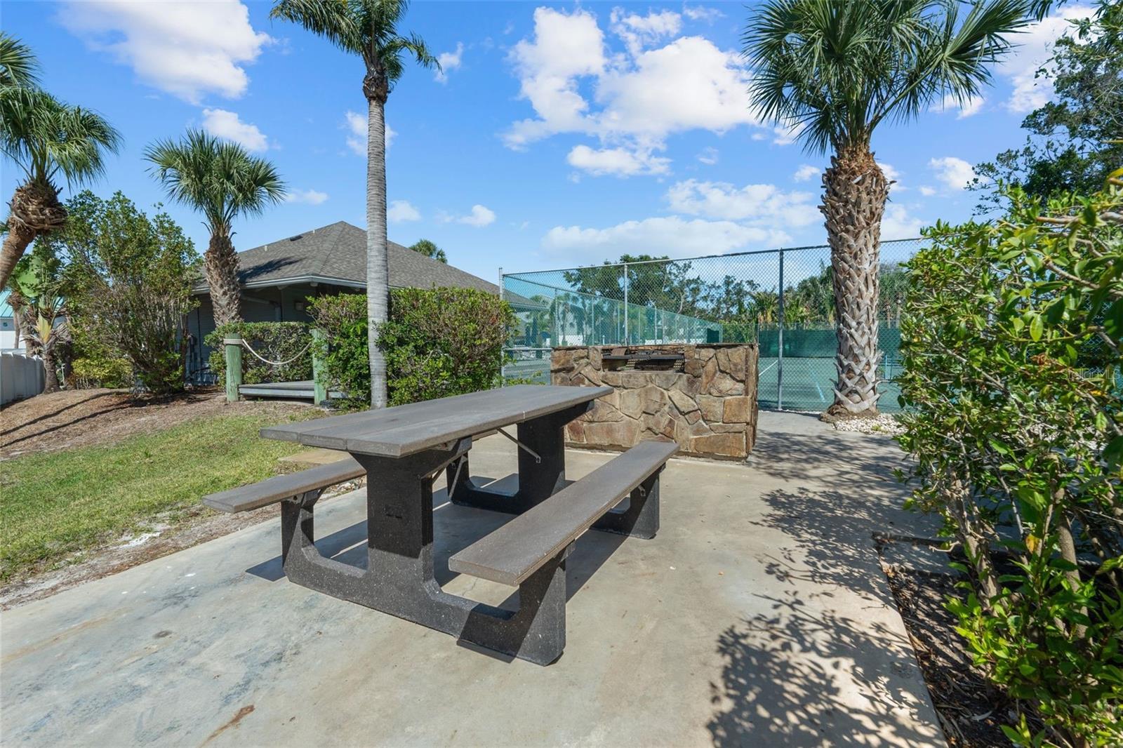 HARBOUR TOWNE - Residential