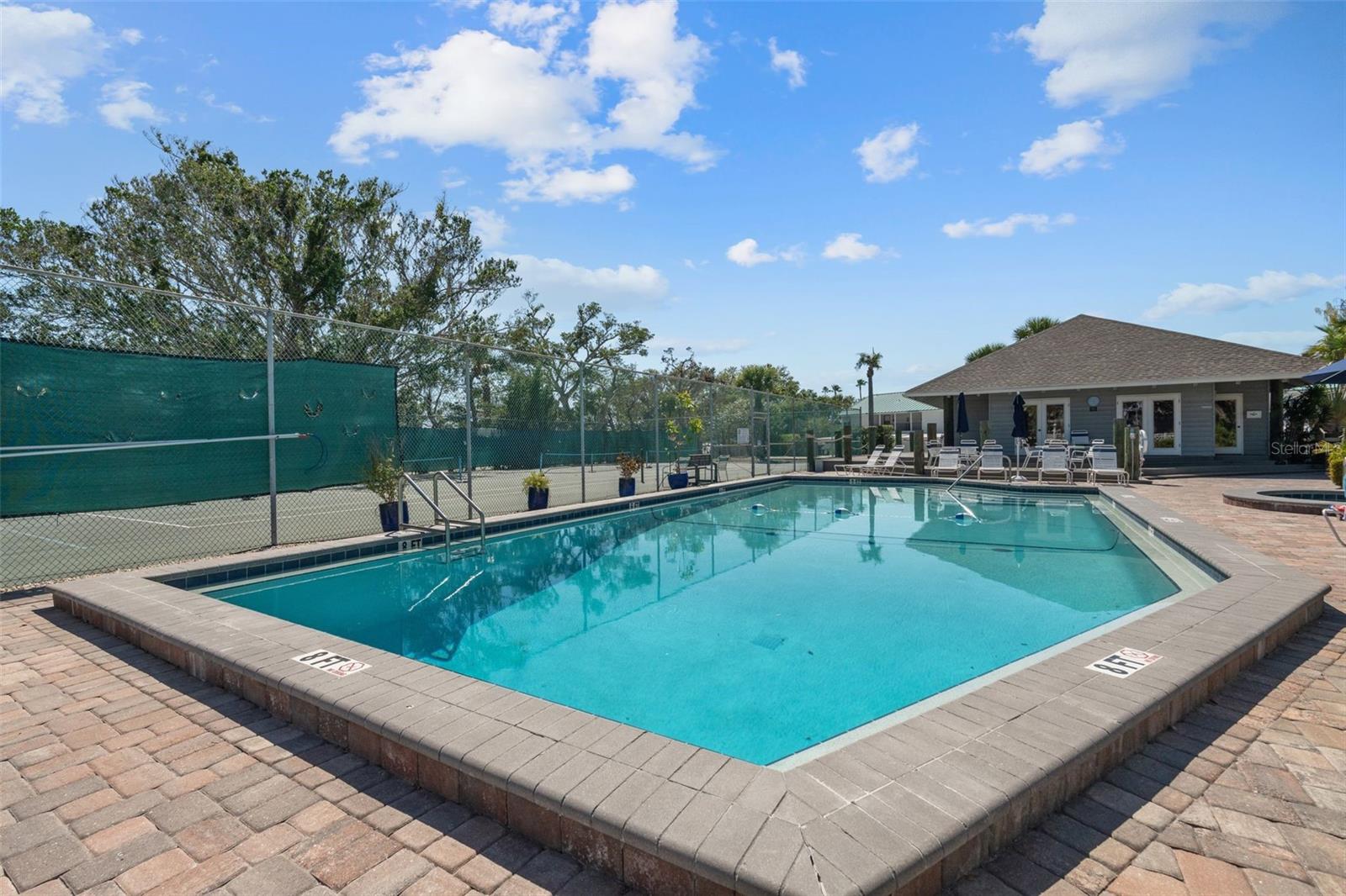 HARBOUR TOWNE - Residential