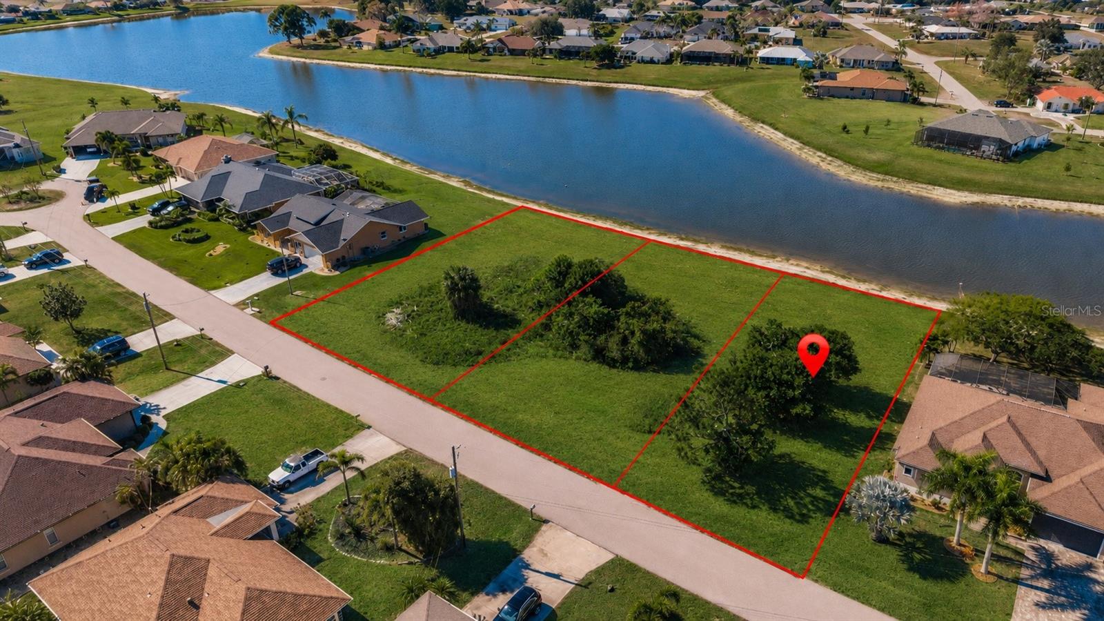 PUNTA GORDA ISLES SEC 23 - Land