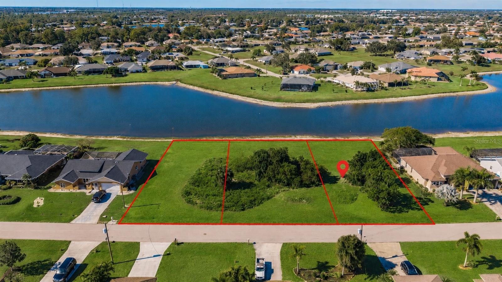 PUNTA GORDA ISLES SEC 23 - Land