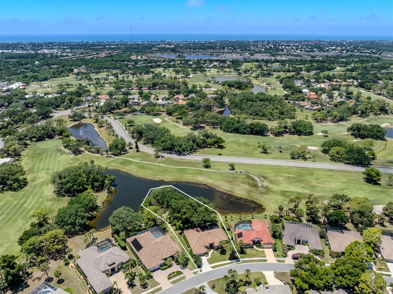 CALUSA LAKES - Residential