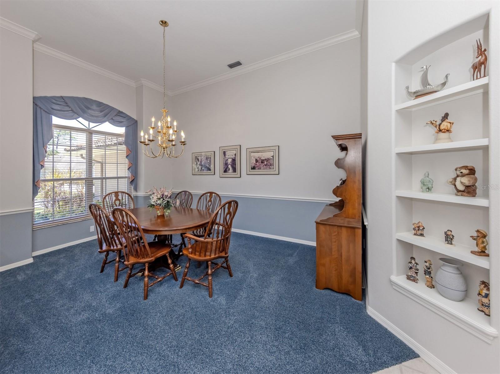 CALUSA LAKES - Residential