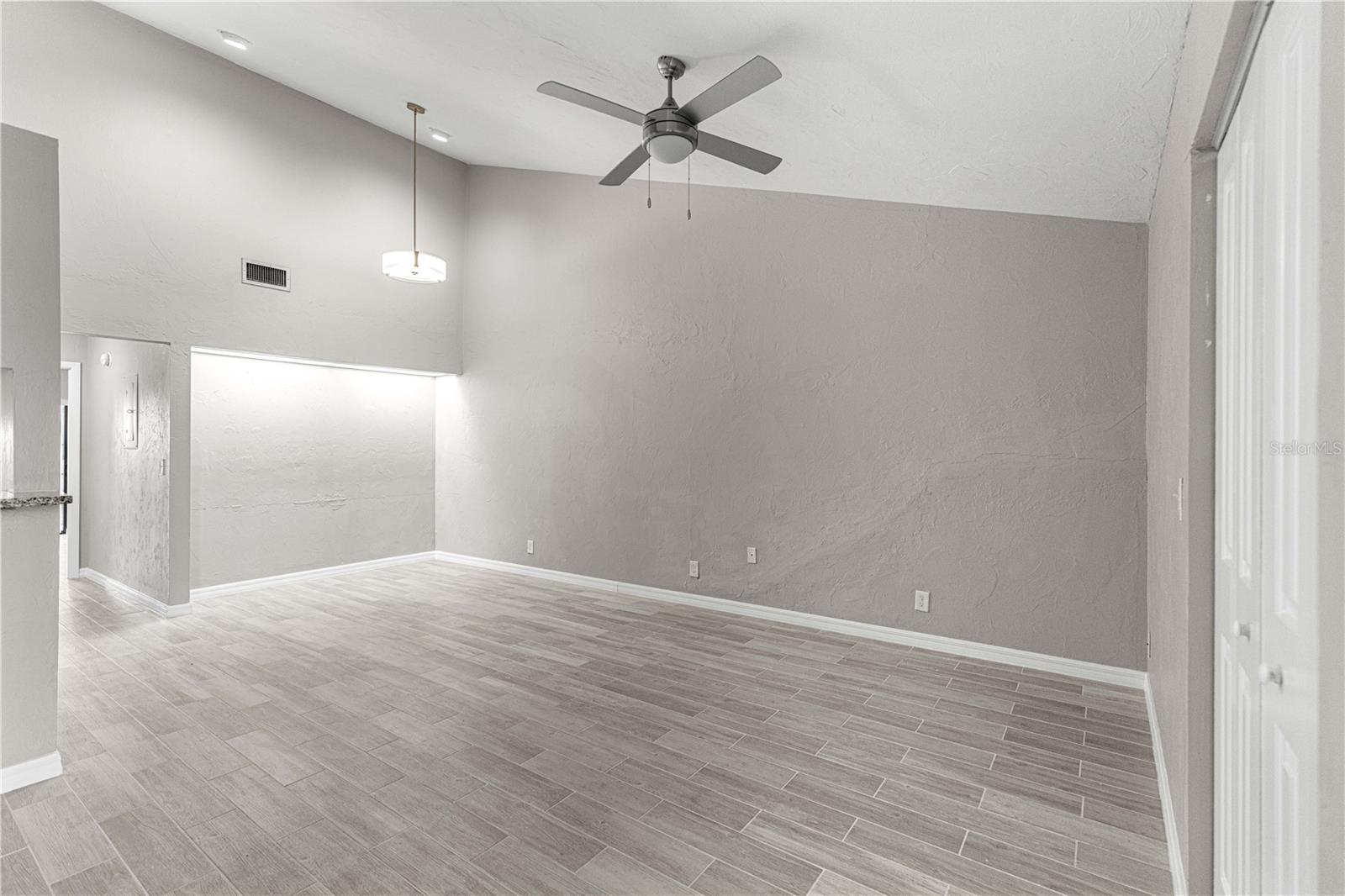 CITRUS PARK - Residential Income