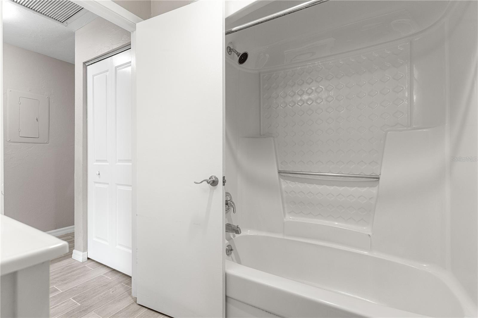 CITRUS PARK - Residential Income