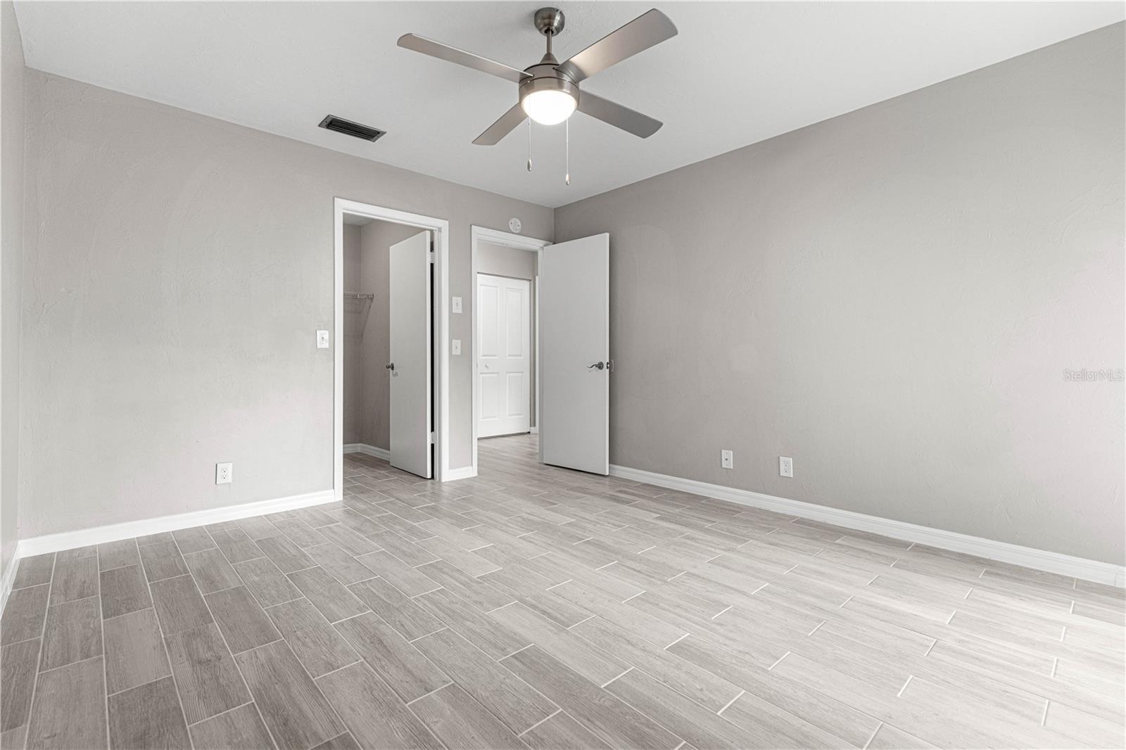 CITRUS PARK - Residential Income
