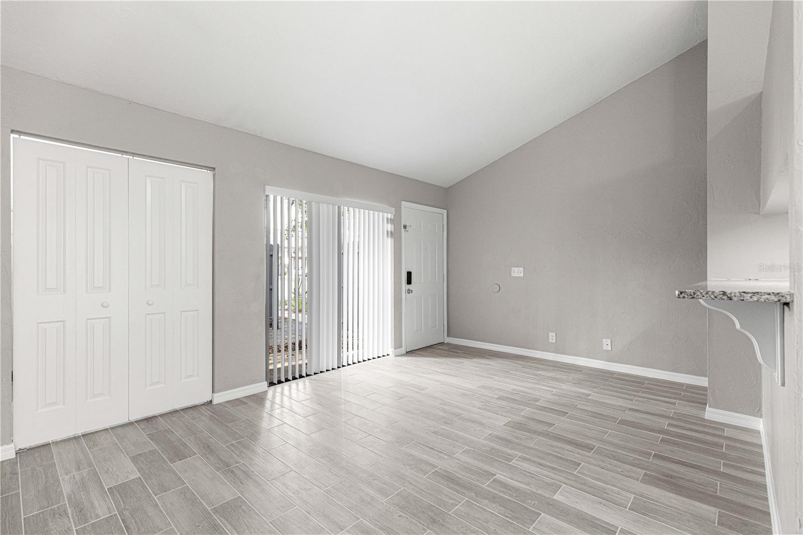 CITRUS PARK - Residential Income