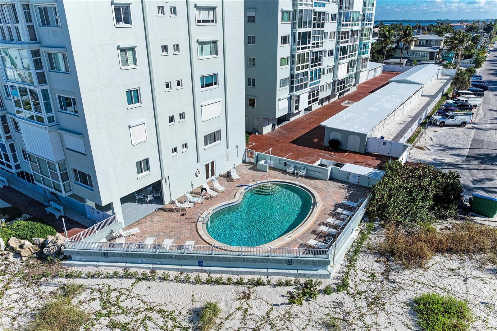 MARTINIQUE APTS SOUTH - Residential