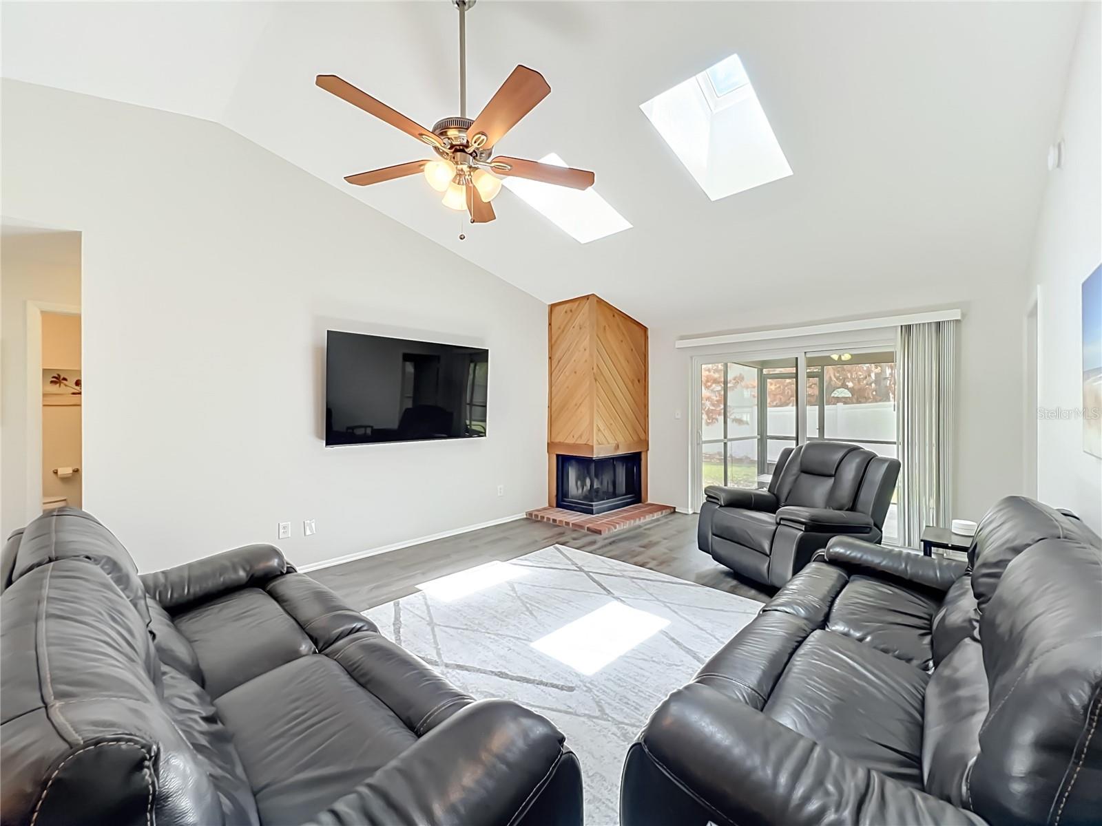 ALAFAYA WOODS PH 01 UNIT B - Residential