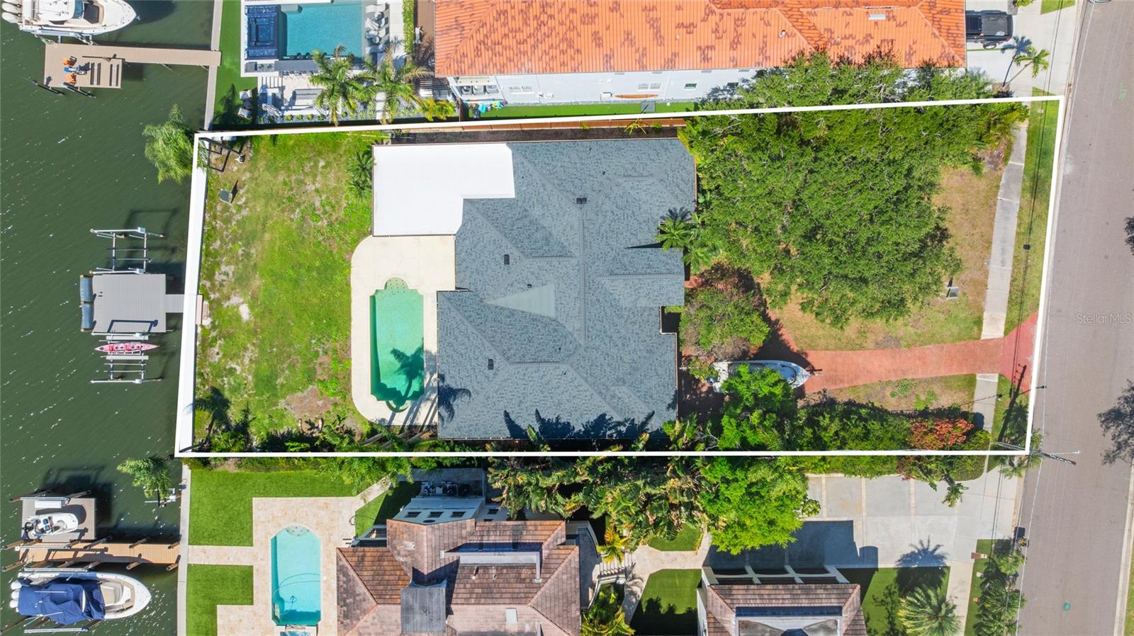 DAVIS ISLANDS PB10 PG52 TO 57 - Residential