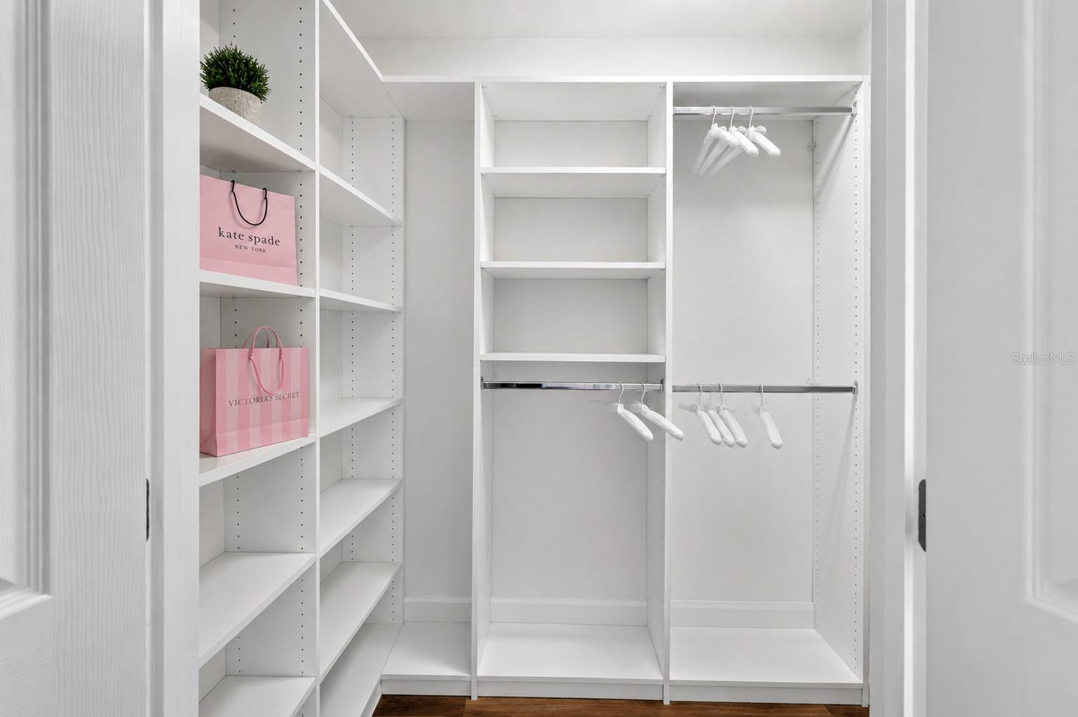 LEESBURG ARLINGTON RIDGE PH 1-B - Residential