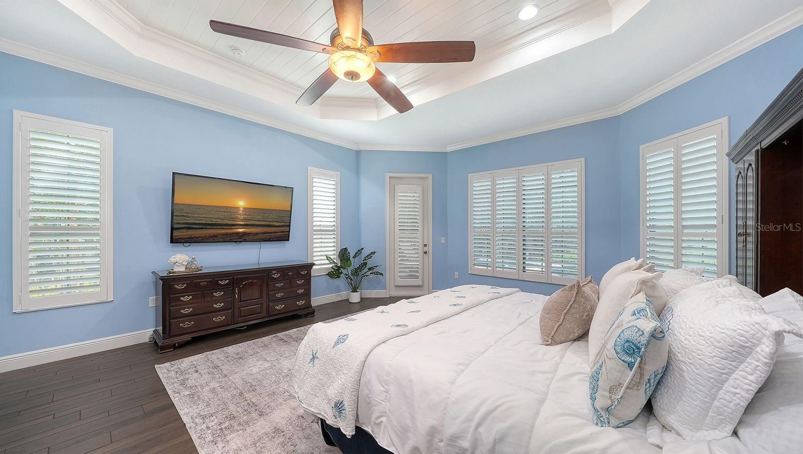 COUNTRY CLUB EAST AT LAKEWD RNCH RR - Residential