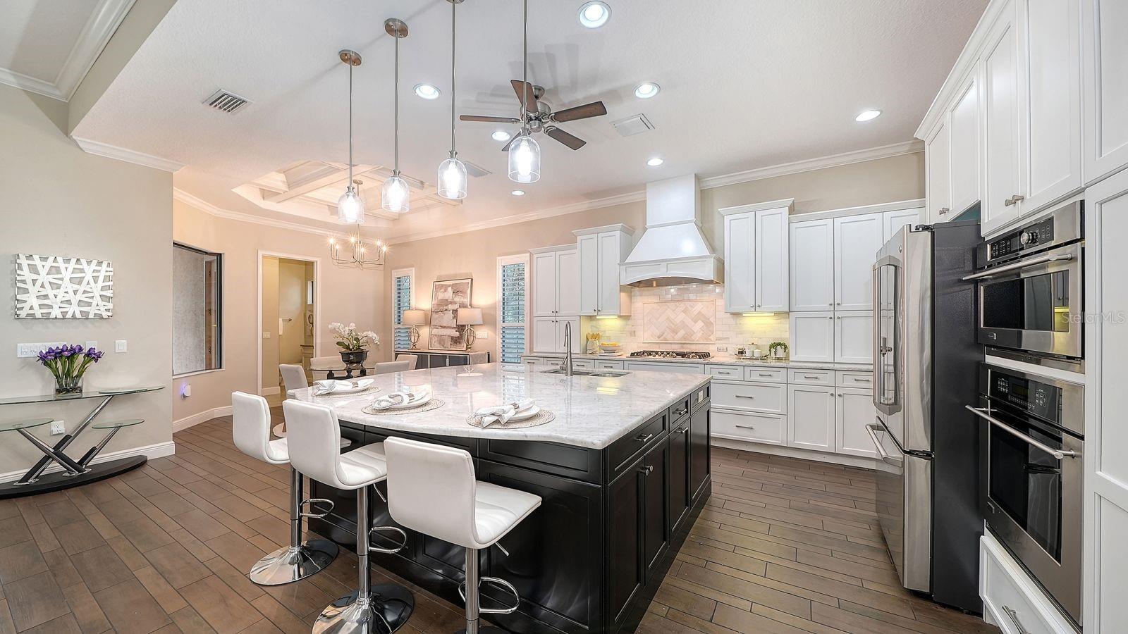 COUNTRY CLUB EAST AT LAKEWD RNCH RR - Residential