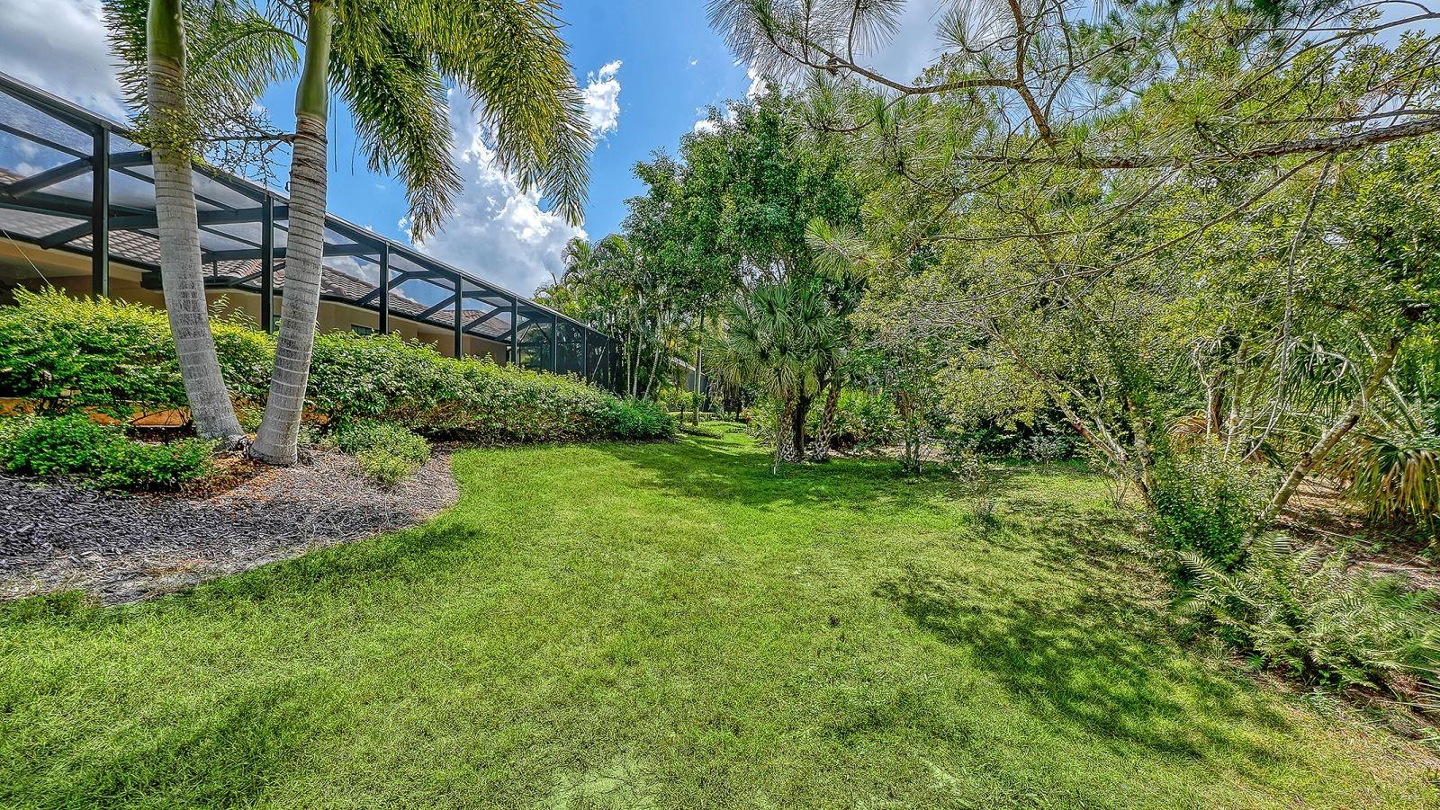 COUNTRY CLUB EAST AT LAKEWD RNCH RR - Residential