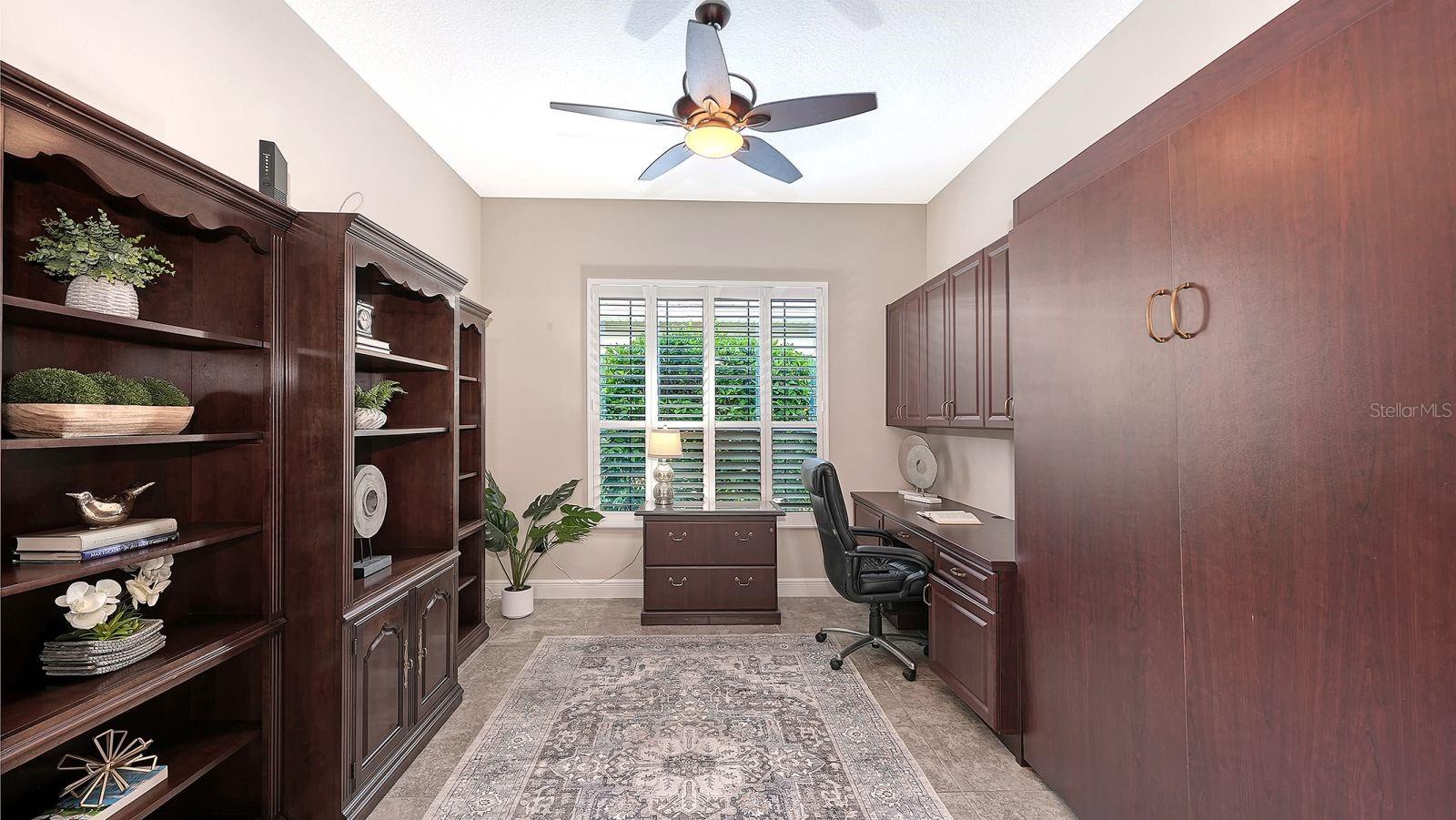 COUNTRY CLUB EAST AT LAKEWD RNCH RR - Residential