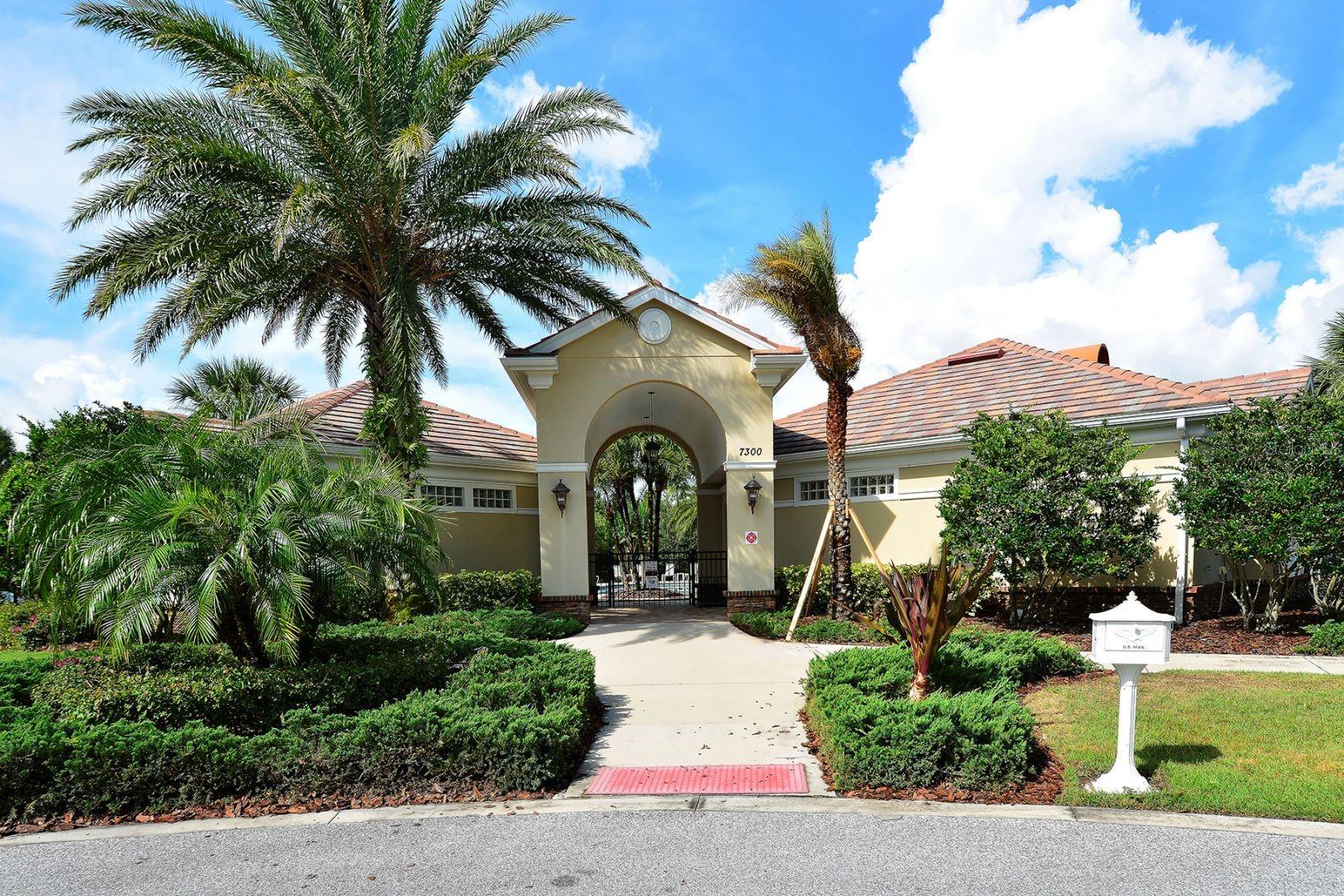 COUNTRY CLUB EAST AT LAKEWD RNCH RR - Residential