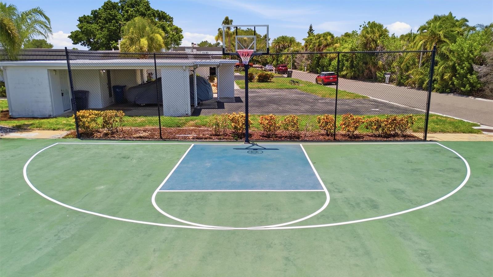 FLAMINGO CAY APTS AMD - Residential