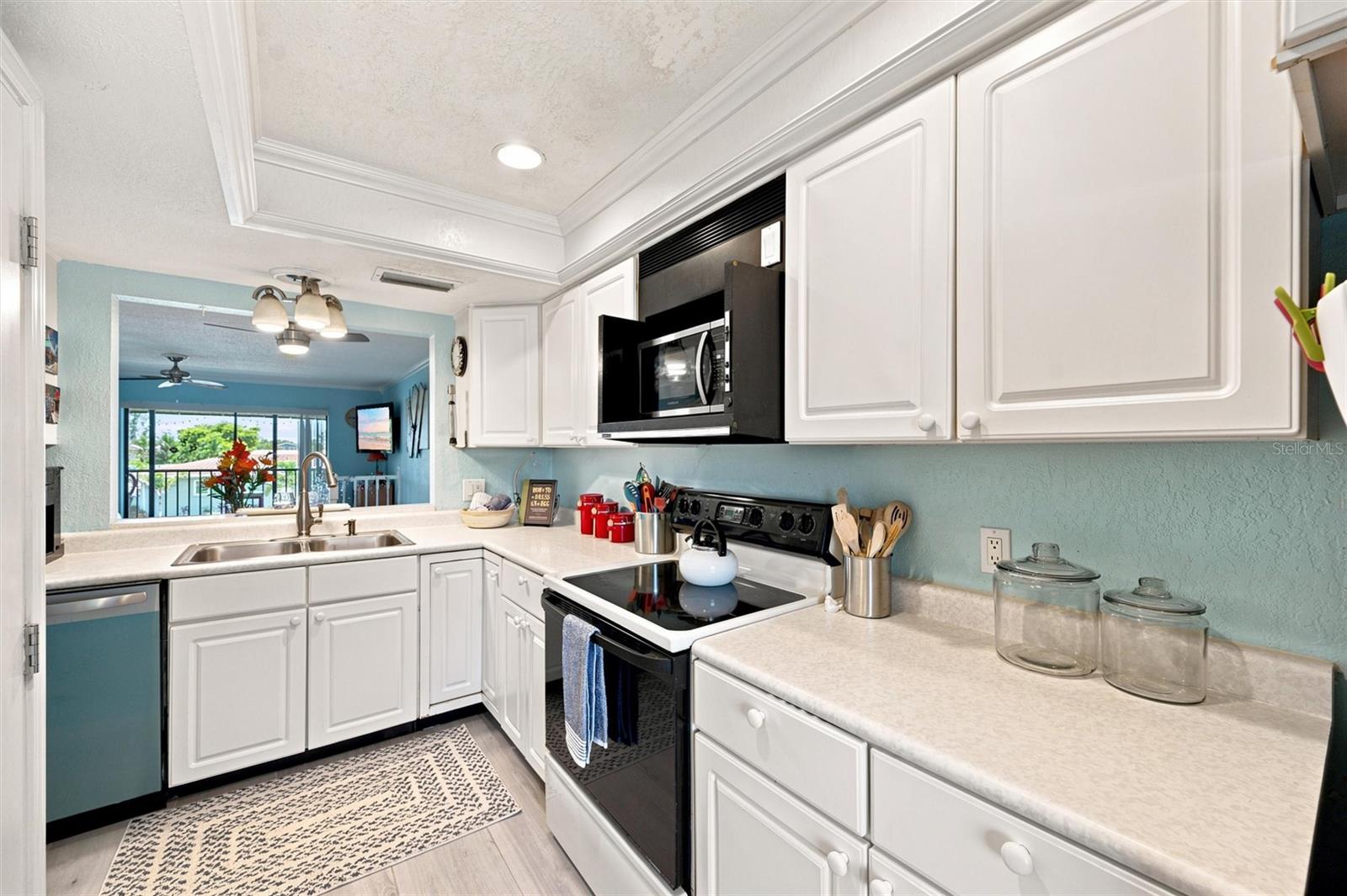 FLAMINGO CAY APTS AMD - Residential