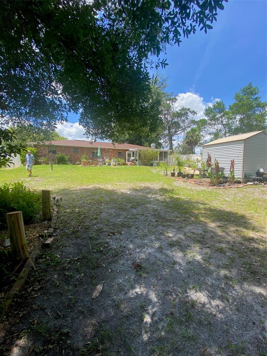 DELTONA LAKES UNIT 03 - Residential