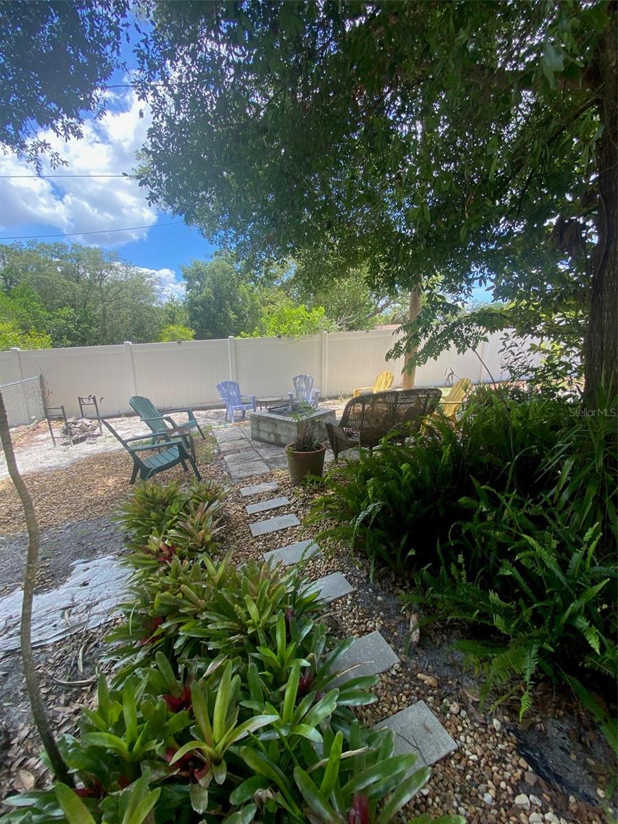 DELTONA LAKES UNIT 03 - Residential