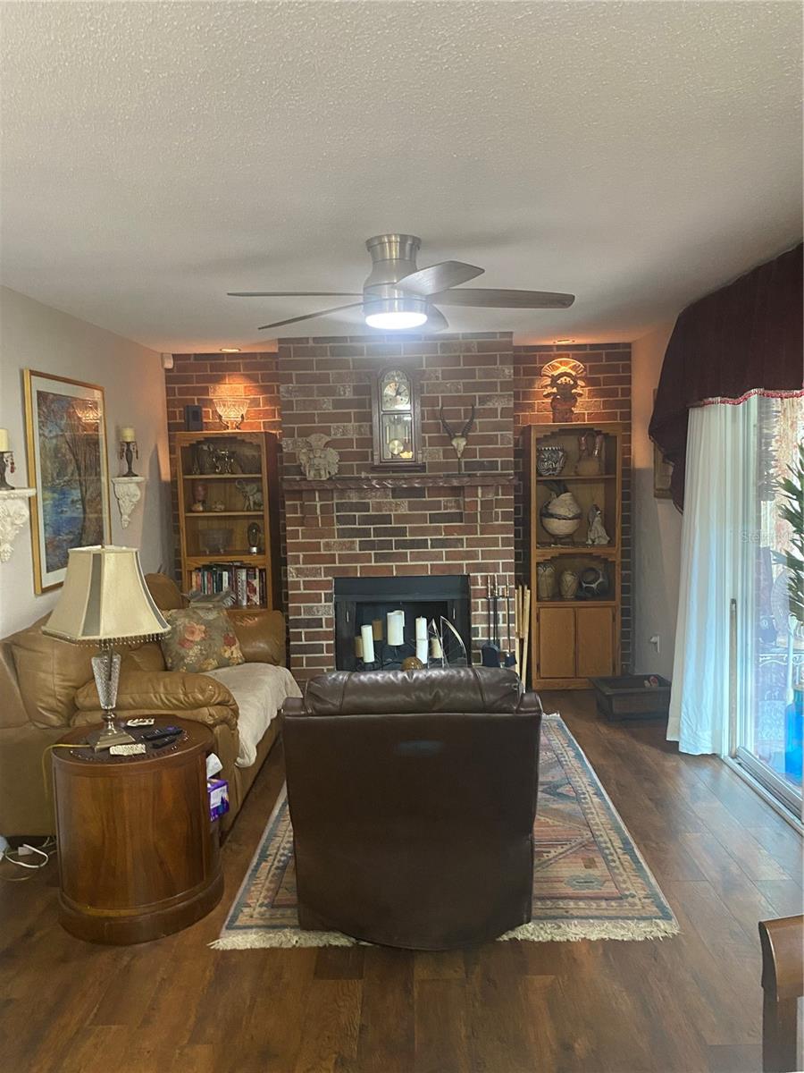 DELTONA LAKES UNIT 03 - Residential