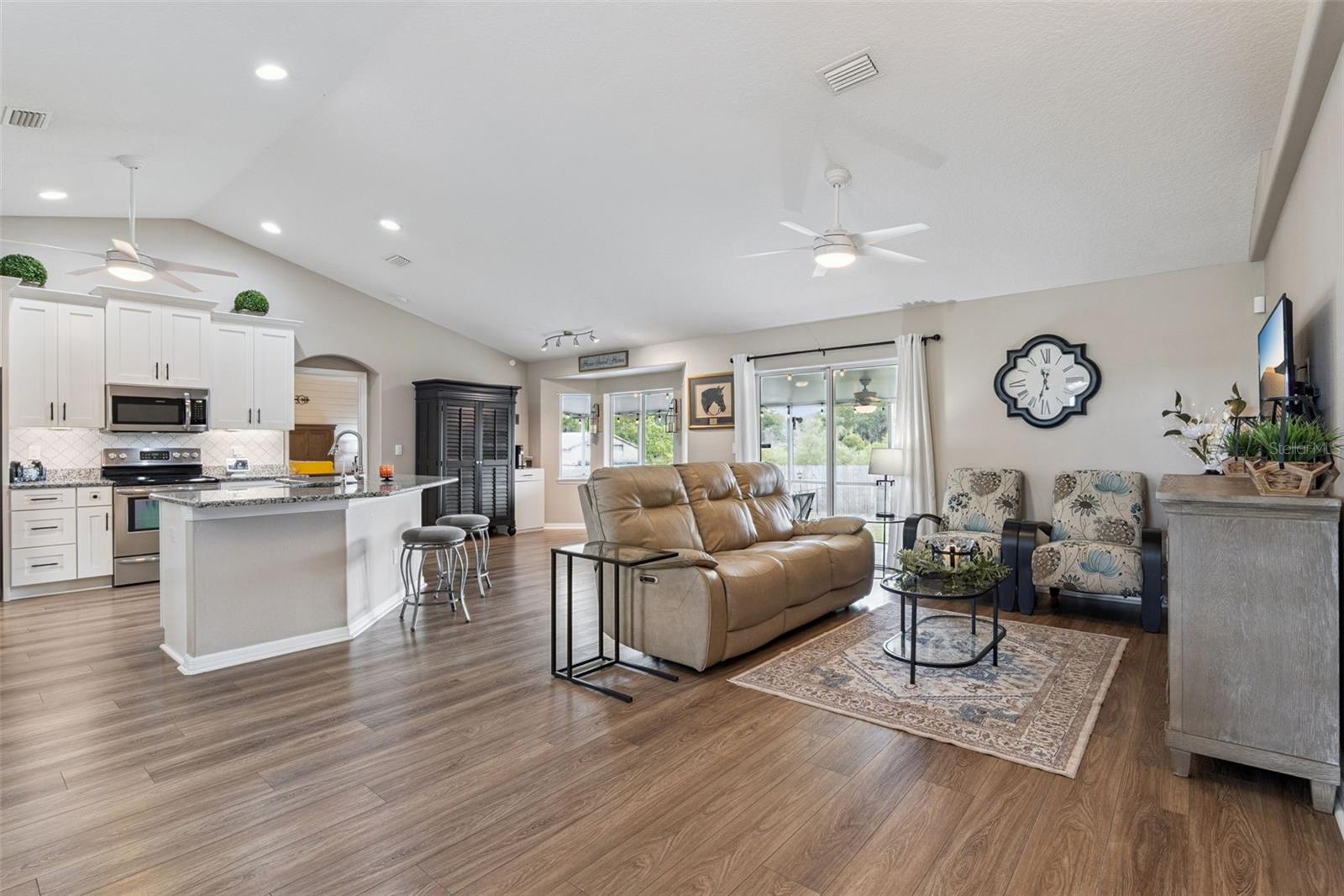 PLANTATION ESTATES UNIT 20 - Residential