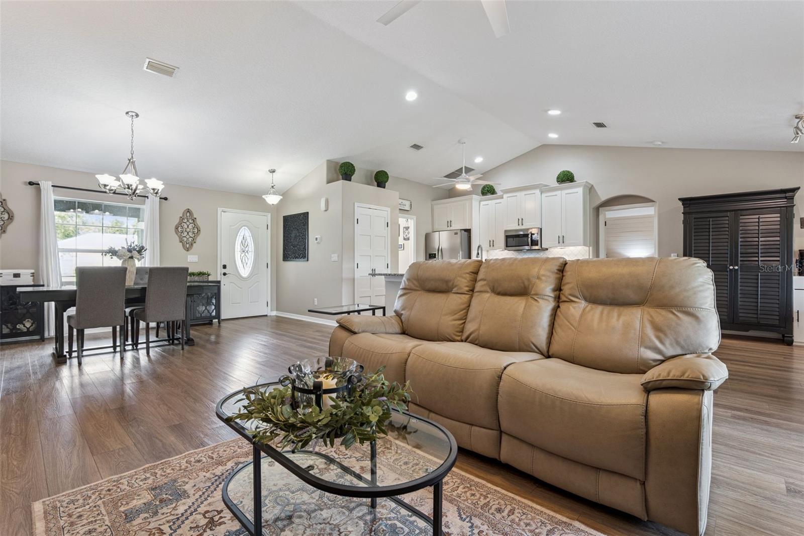 PLANTATION ESTATES UNIT 20 - Residential