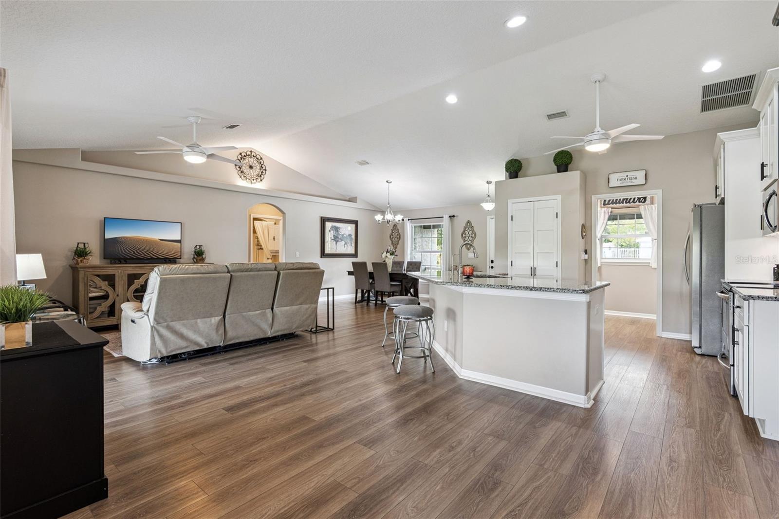 PLANTATION ESTATES UNIT 20 - Residential