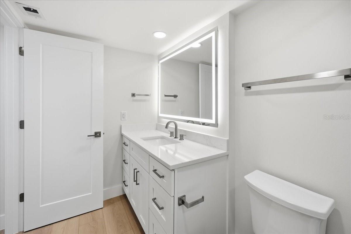 CONDO ON THE BAY TOWER I - Residential