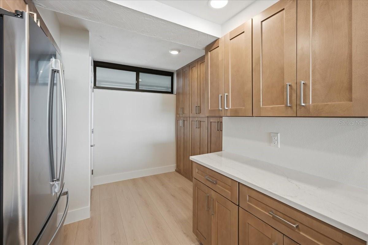 CONDO ON THE BAY TOWER I - Residential
