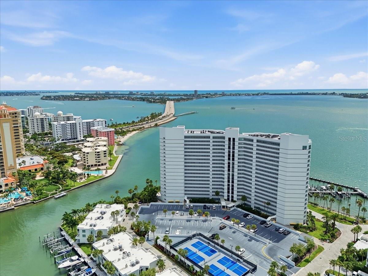 CONDO ON THE BAY TOWER I - Residential