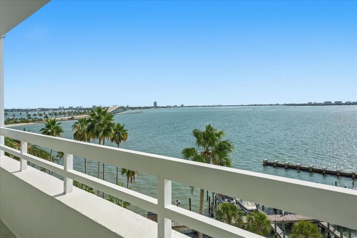 CONDO ON THE BAY TOWER I - Residential