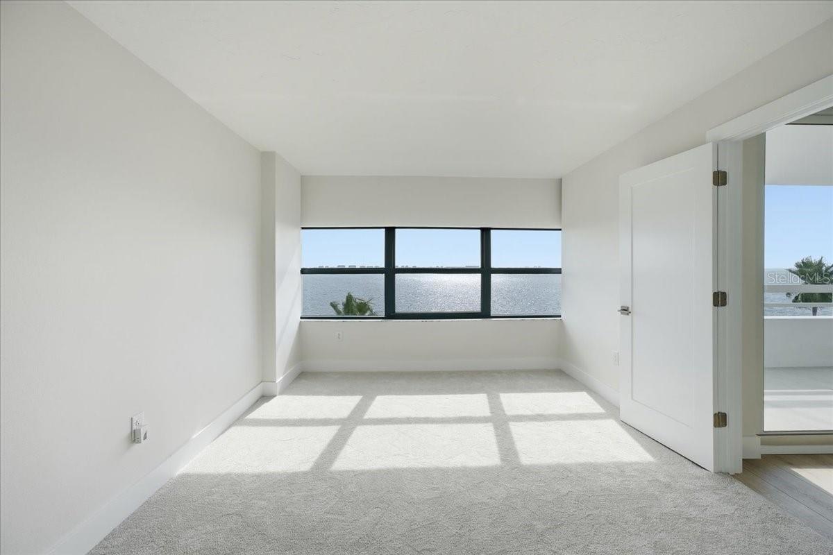 CONDO ON THE BAY TOWER I - Residential