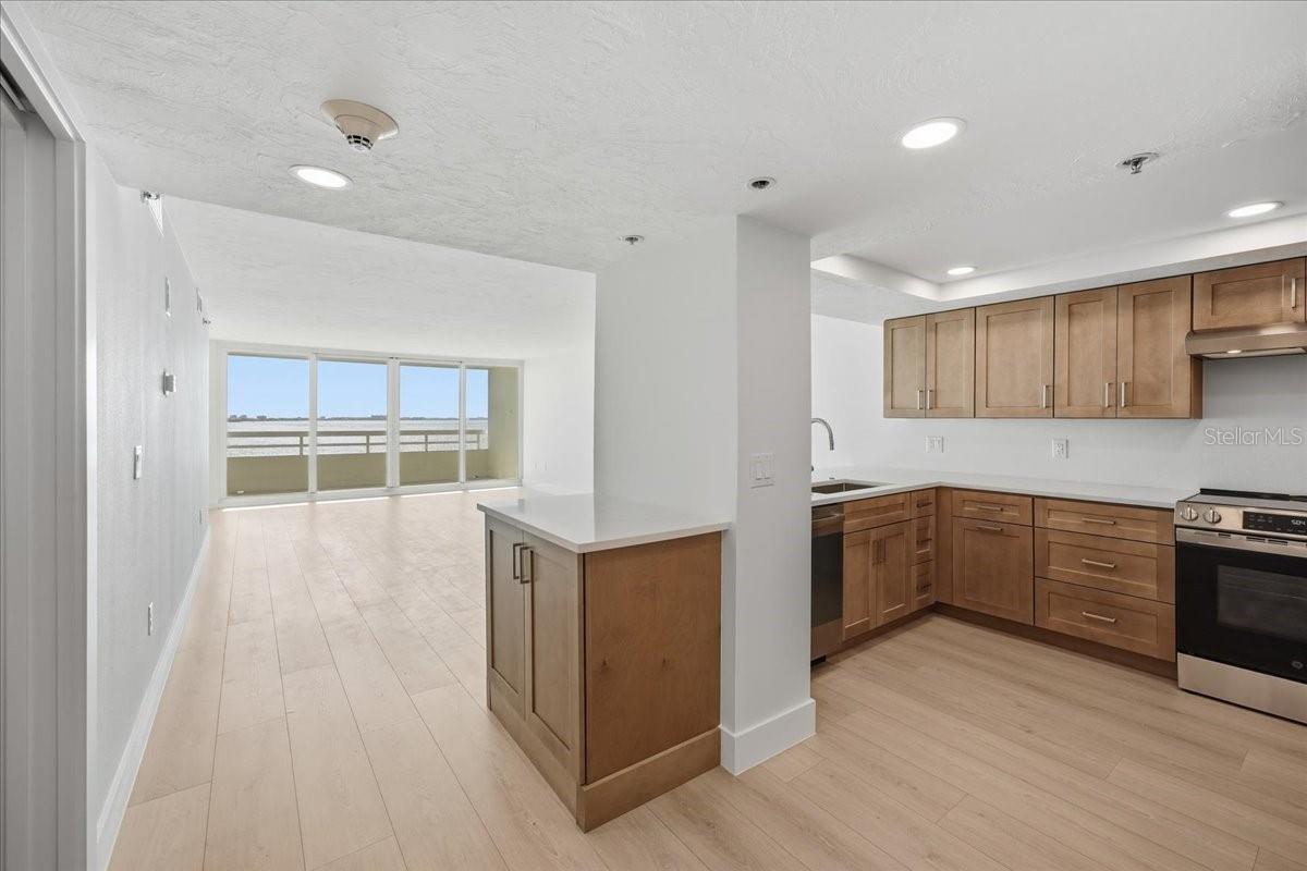 CONDO ON THE BAY TOWER I - Residential