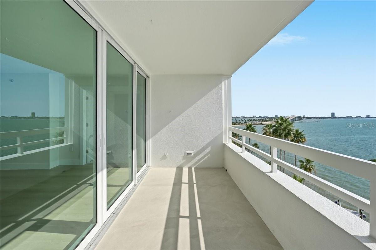 CONDO ON THE BAY TOWER I - Residential
