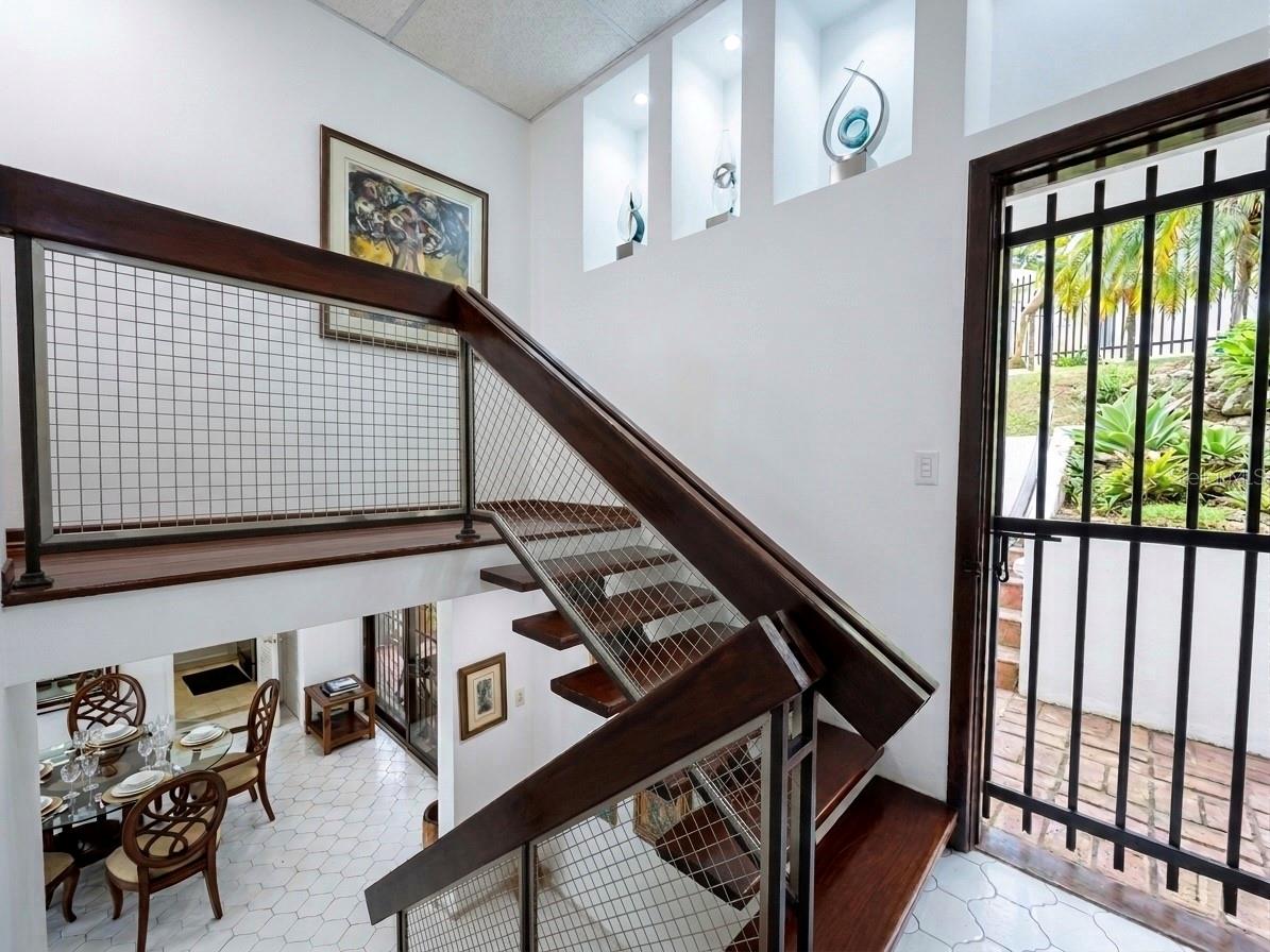 URB VILLA CAPARRA NORTE - Residential