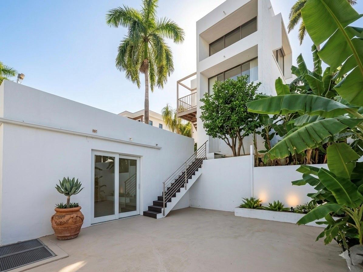 URB VILLA CAPARRA NORTE - Residential