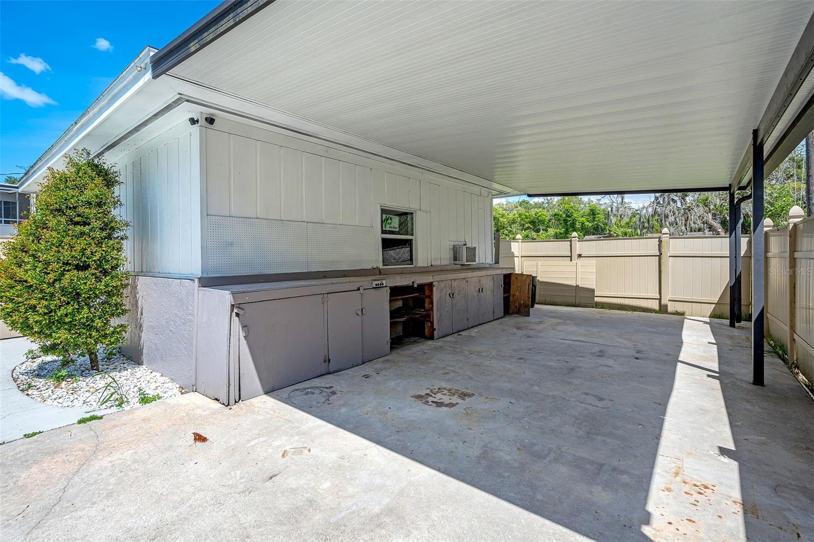 TEMPLE TERRACE ESTATES - Residential
