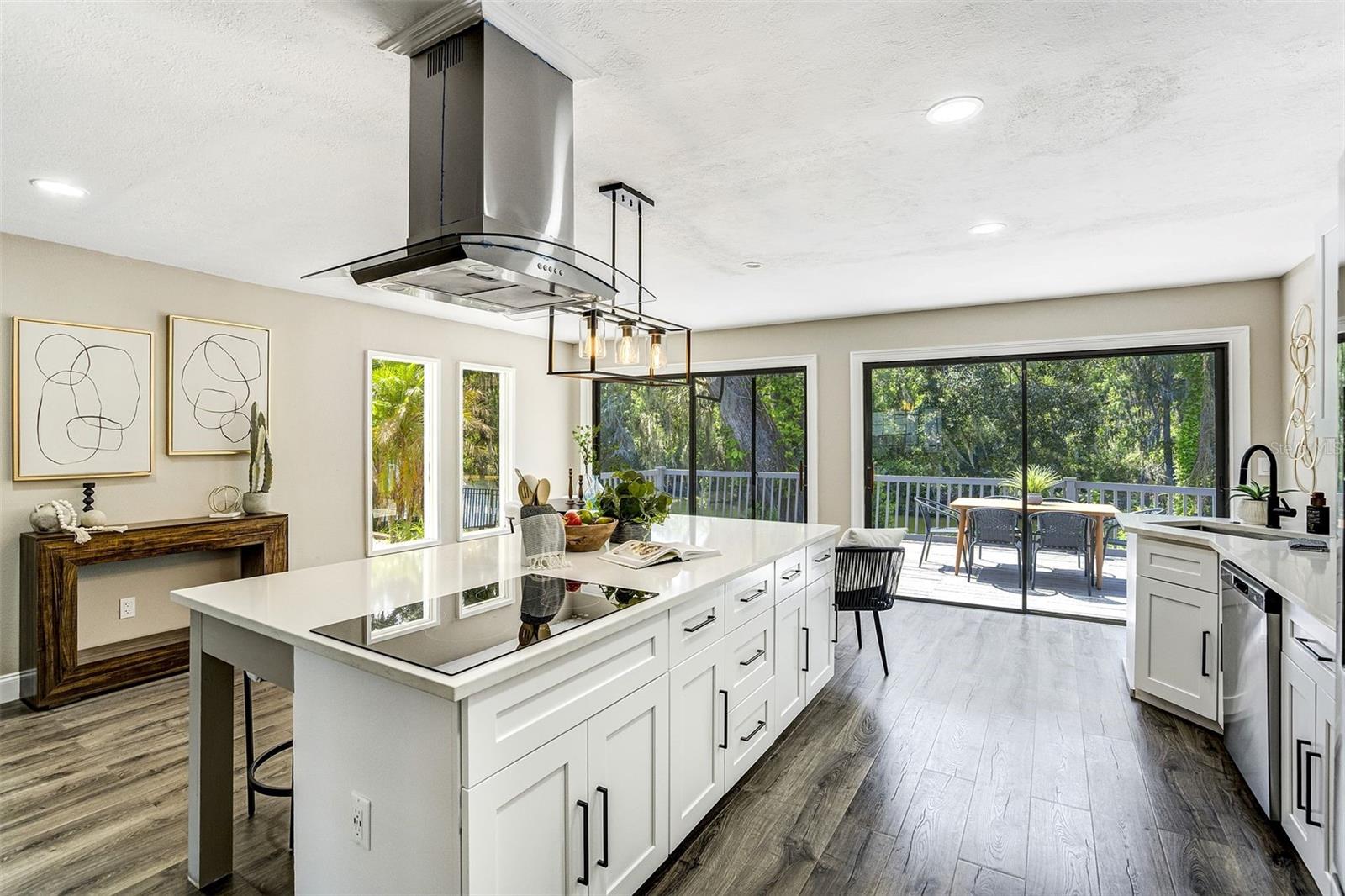 TEMPLE TERRACE ESTATES - Residential