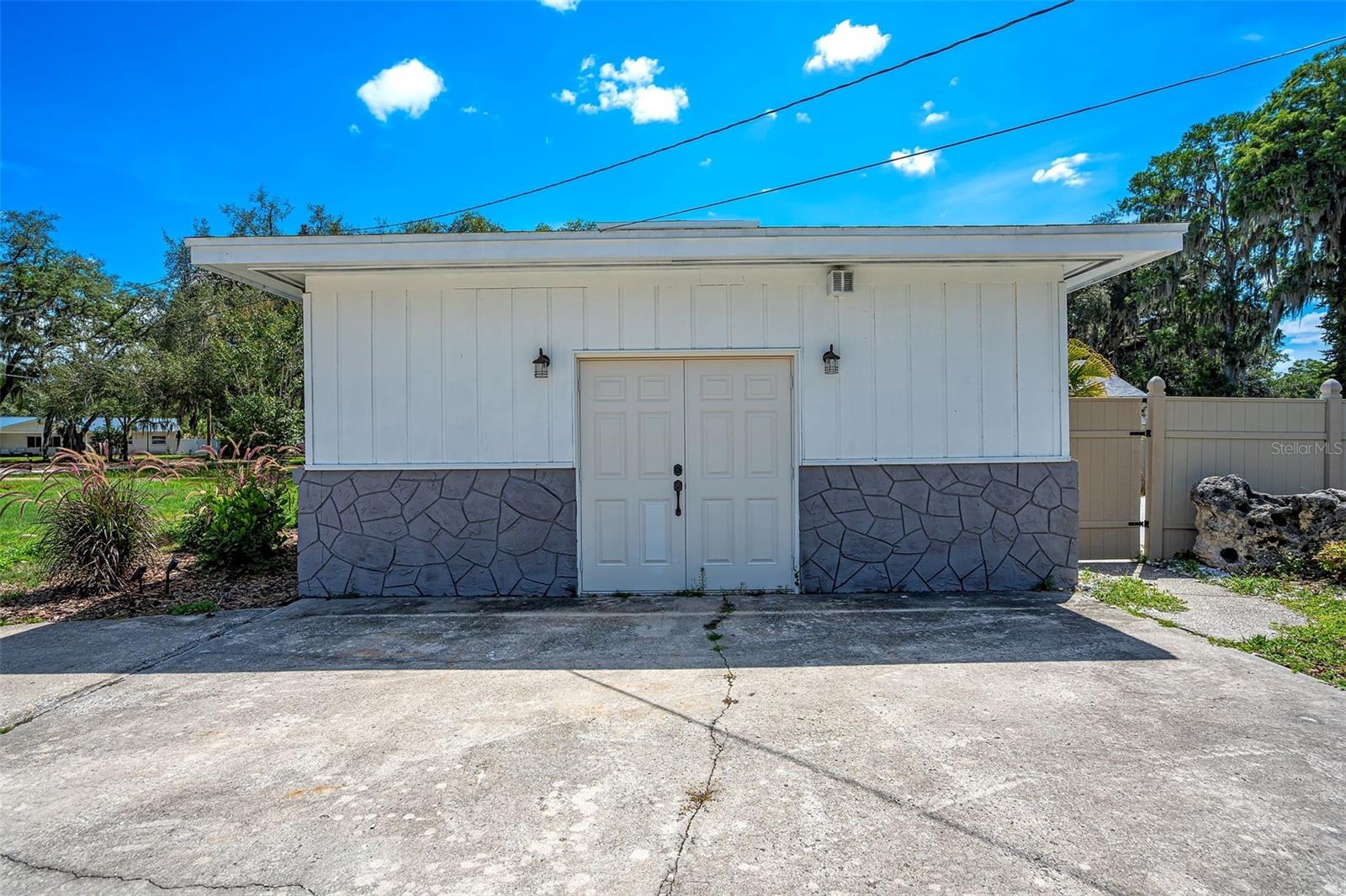 TEMPLE TERRACE ESTATES - Residential