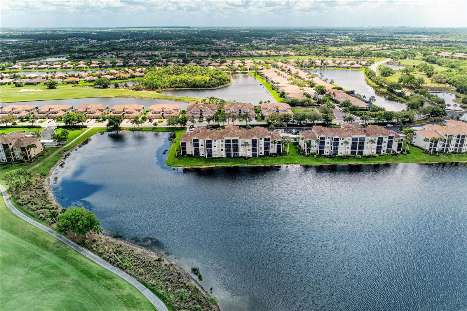 RIVER STRAND - Residential