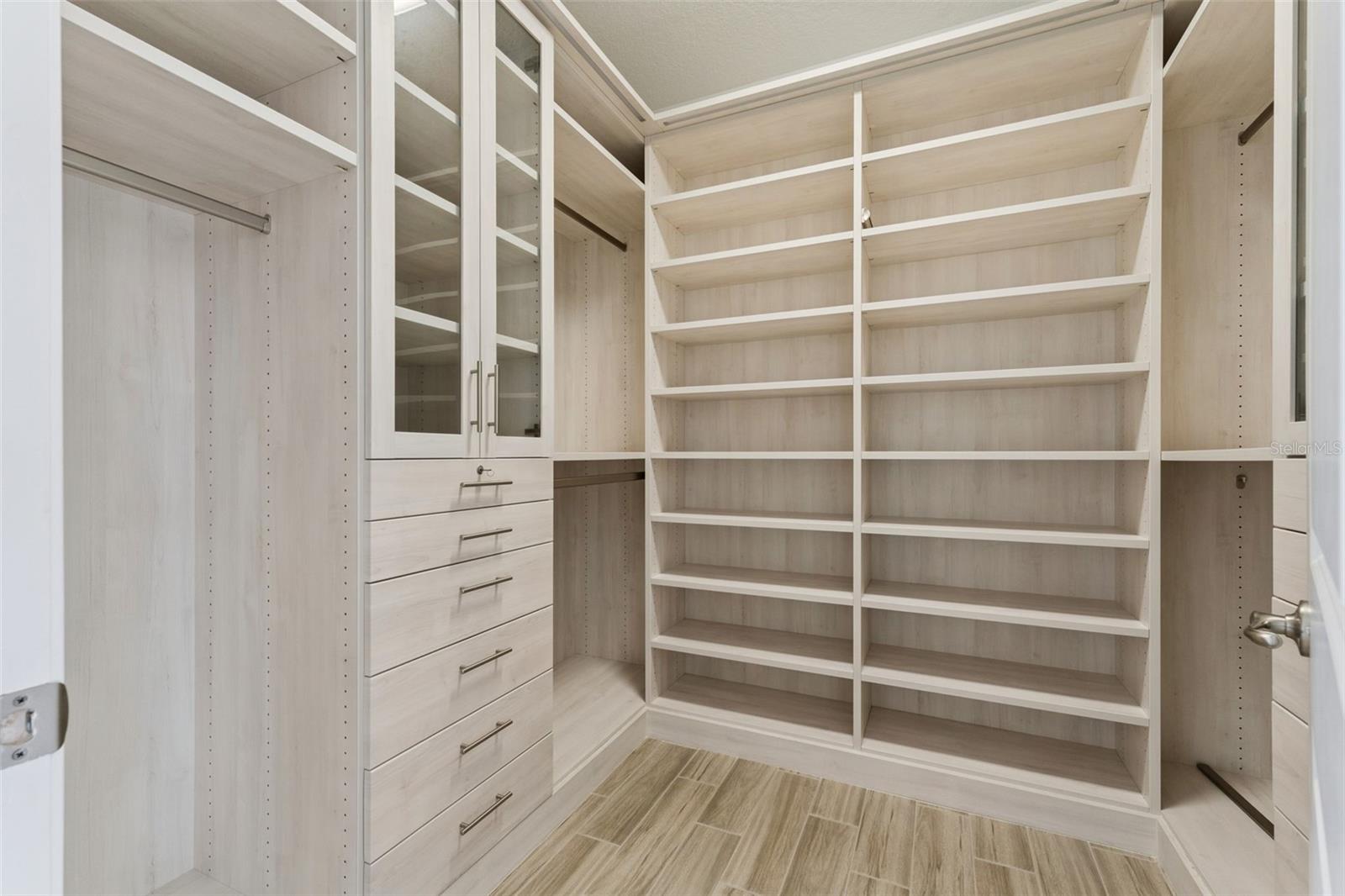 ROYAL CYPRESS PRESERVE - Residential