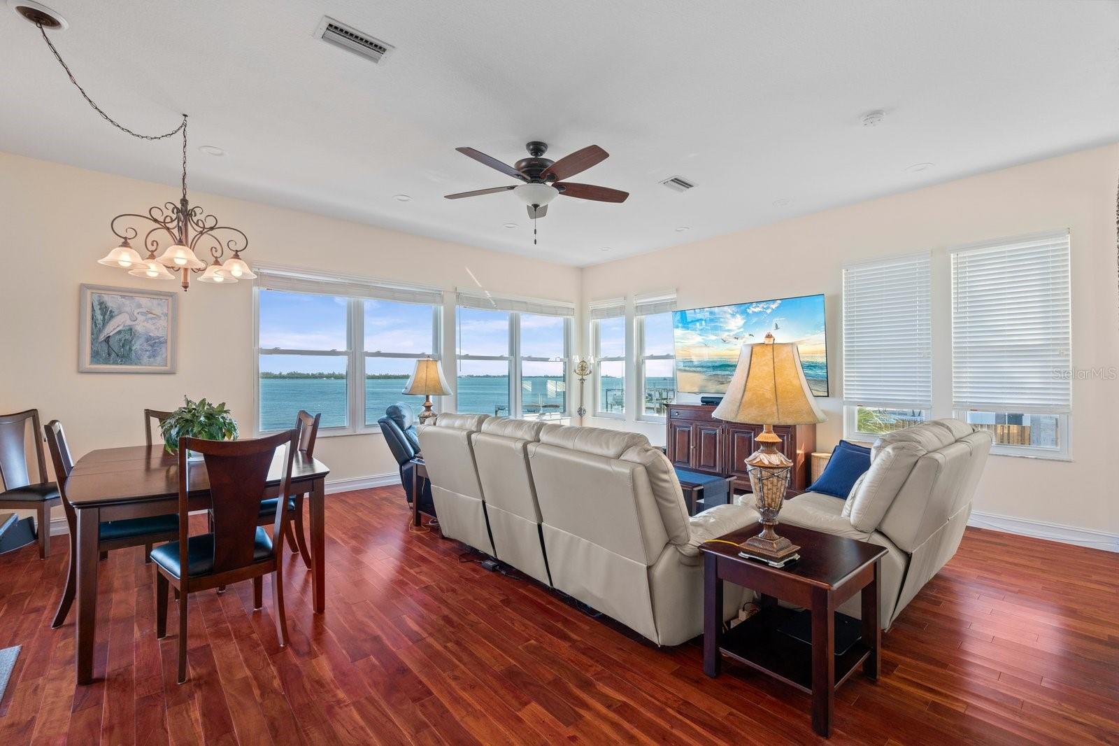 CORTEZ BEACH - Residential