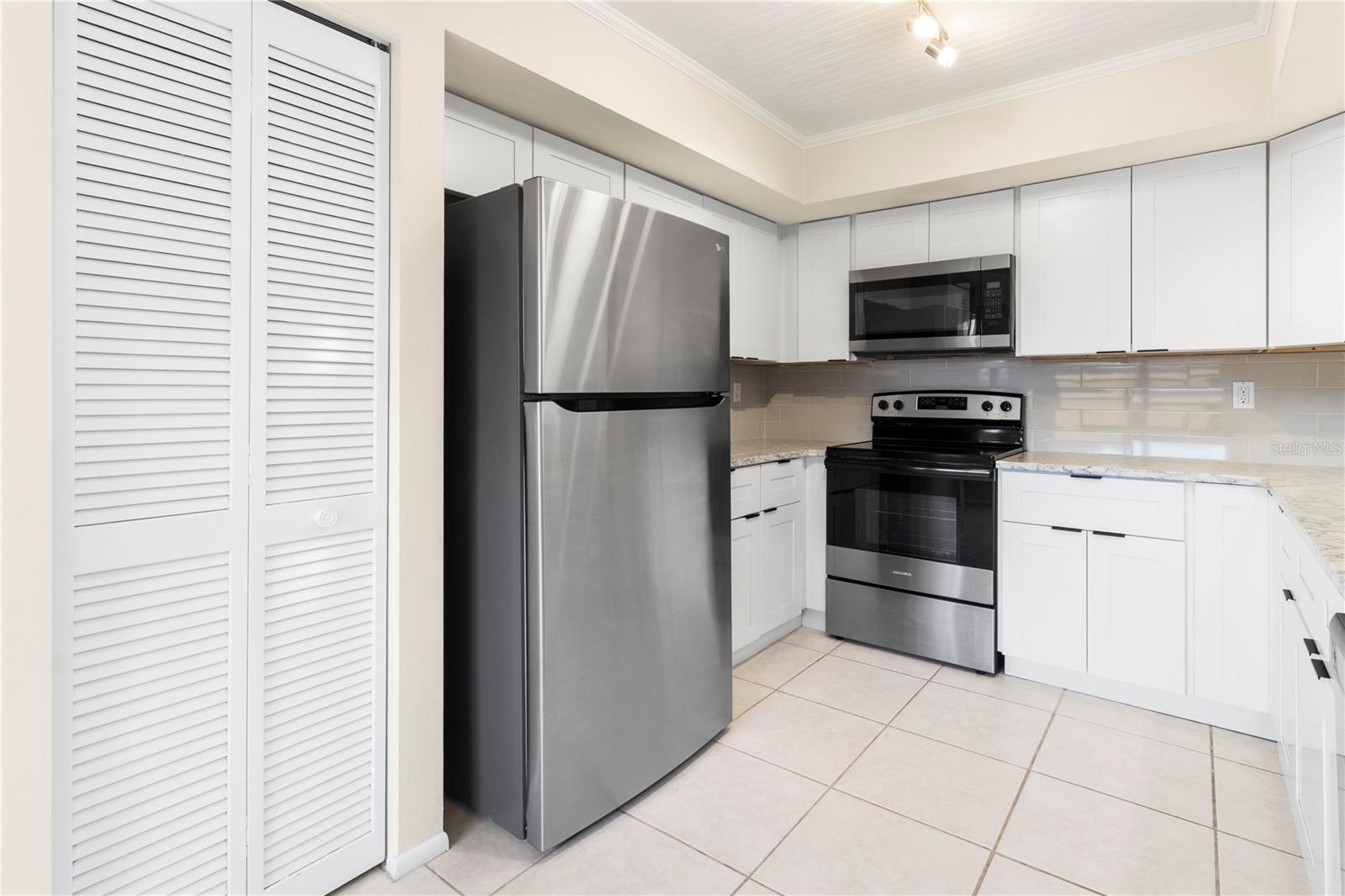 COUNTRY OAKS PH I - Residential