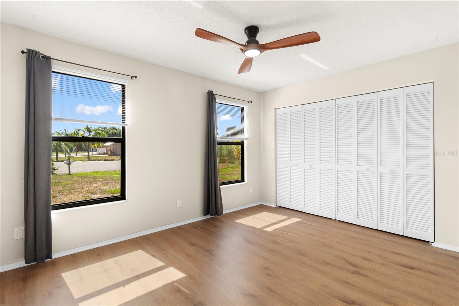 COUNTRY OAKS PH I - Residential