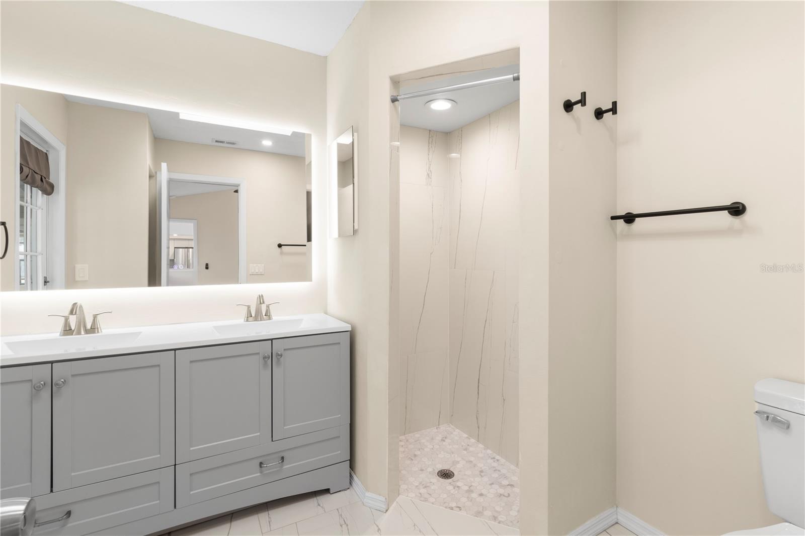 COUNTRY OAKS PH I - Residential