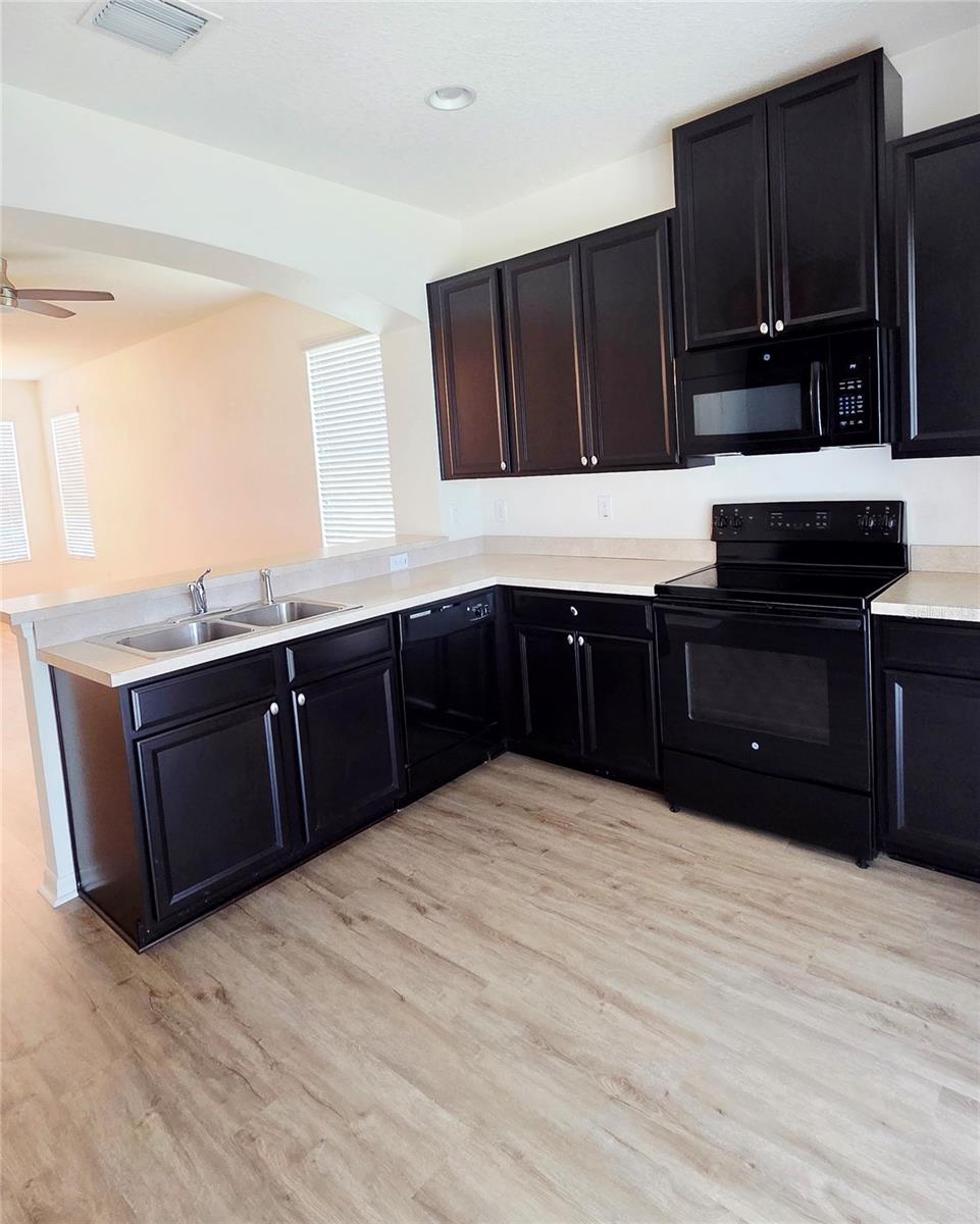 OAK CREEK PRCL 2 UNIT 2A - Residential Lease