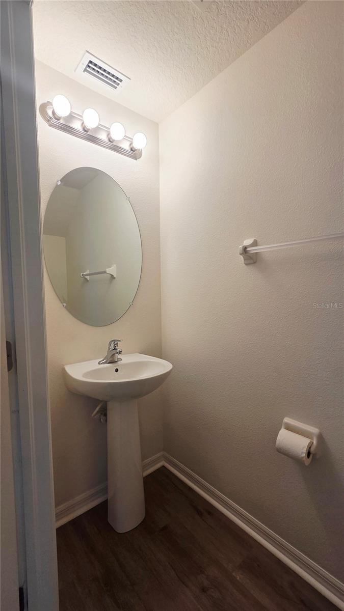 OAK CREEK PRCL 2 UNIT 2A - Residential Lease