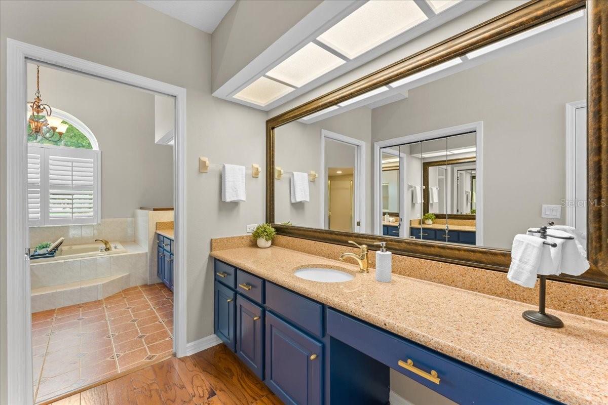 SAIL HARBOR - Residential