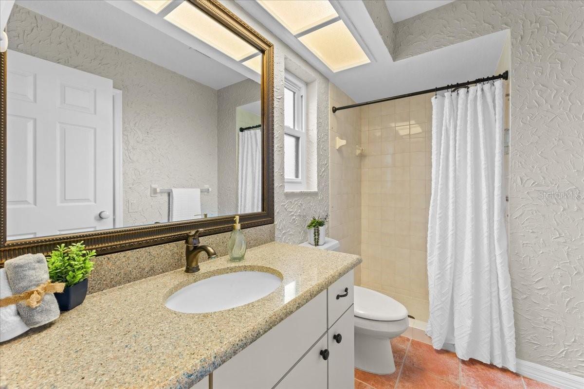 SAIL HARBOR - Residential