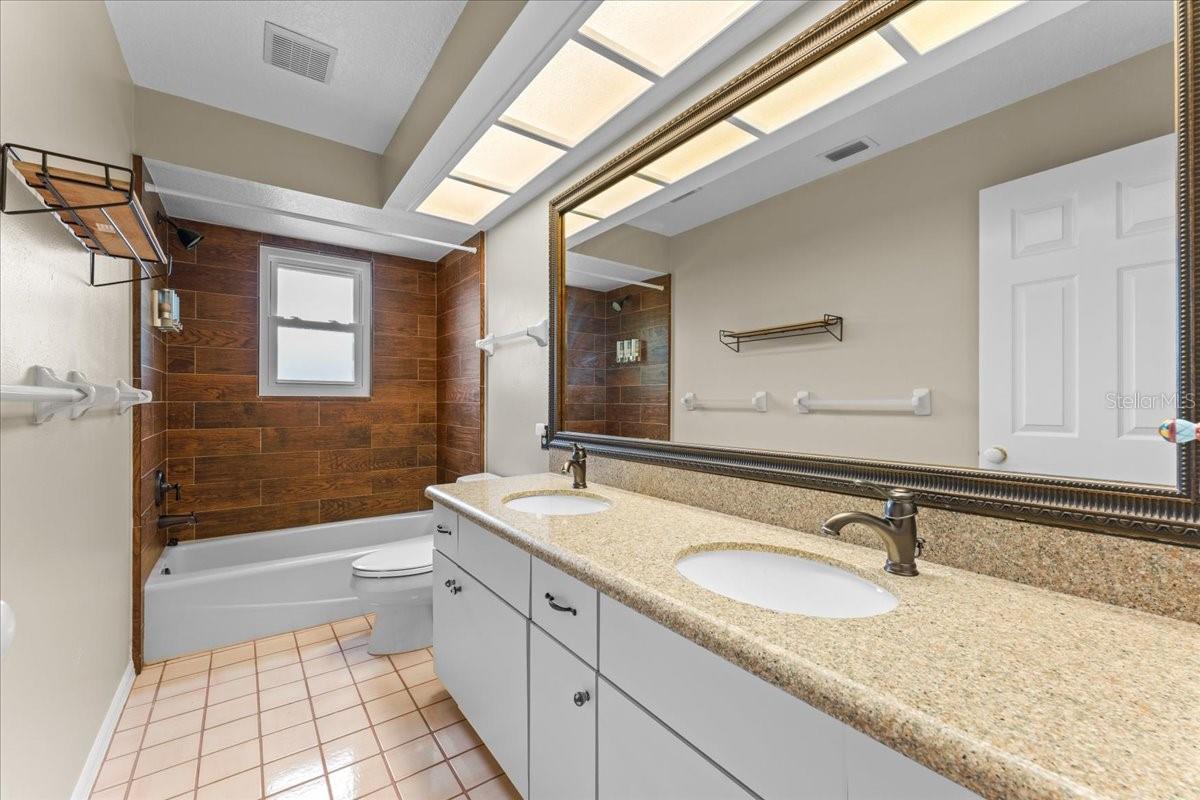 SAIL HARBOR - Residential